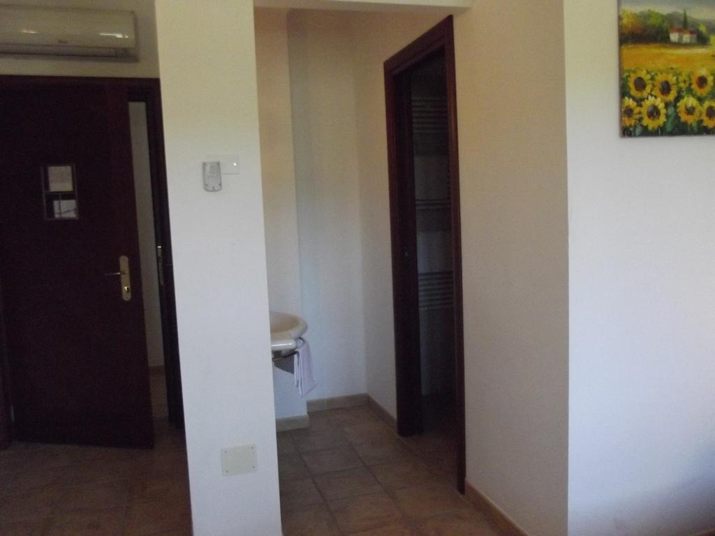 Agricostella Agriturismo เวียสเต ภายนอก รูปภาพ