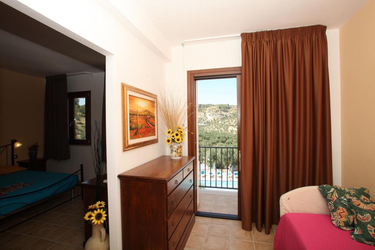 Agricostella Agriturismo เวียสเต ภายนอก รูปภาพ